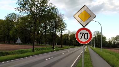 Die L 109 Richtung Rulle